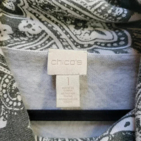 Chico's Women's Asymmetrical Paisley Scoop Neck Long Sleeve Size Medium - Picture 3 of 3